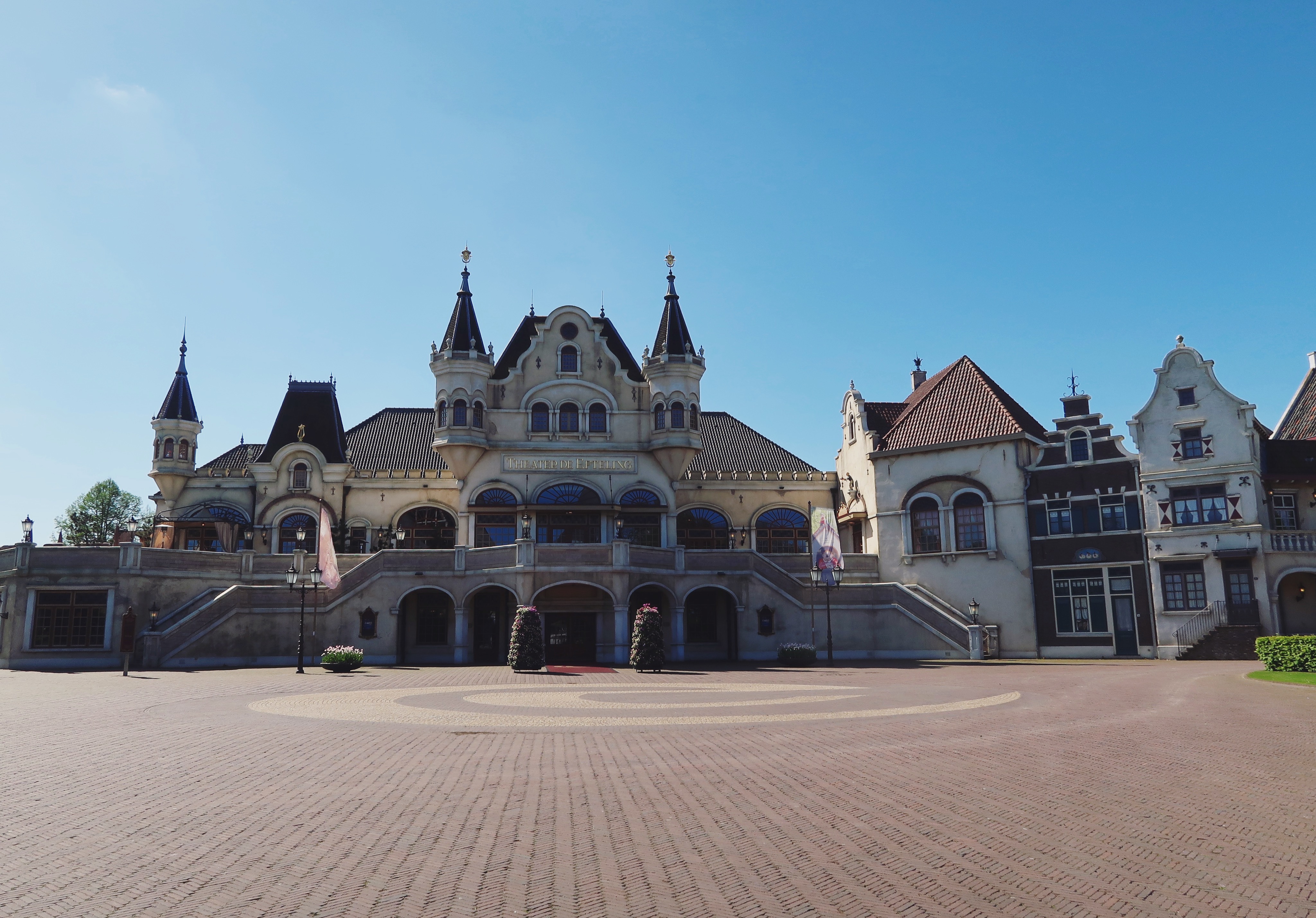 A fairytale weekend at Efteling Theme Park Resort – Gemma Goes Global